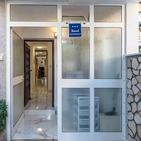 アパート 2 Bedroom In