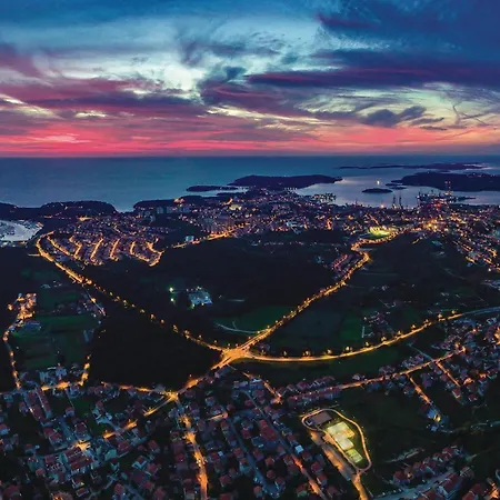 2 Bedroom In アパート プーラ