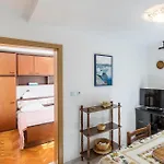 2 Bedroom In 아파트