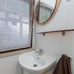 2 Bedroom In