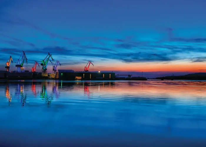 2 Bedroom In 公寓 *